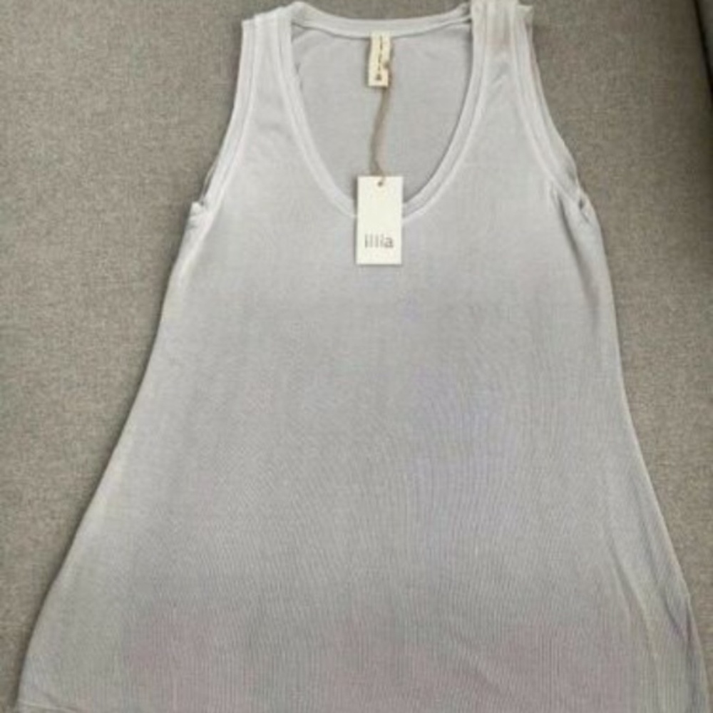 illia Tank - Cement Fading to Gray
